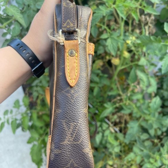 Louis Vuitton danube pm crossbody bag - Picture 8 of 13